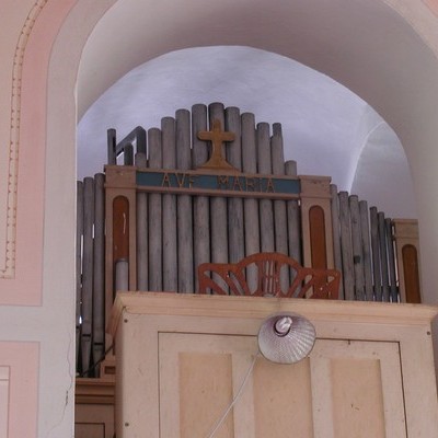 Jednomanuálový organ s priveseným pedálom I / (P) / 3