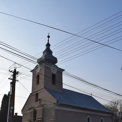 ho/Hostovce_ref_LZ02.jpg. Autor foto: Ľubomír Zelenák.  Budova.