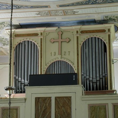 Dvojmanuálový organ s priveseným pedálom I / (P) / 5