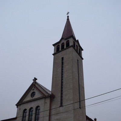 ko/KosBela_NarSvJanKrst_LZ01.jpg. Autor foto: Ľubomír Zelenák.  Budova.