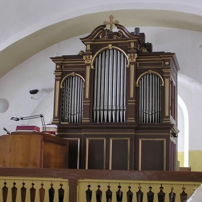 Autor foto: Marek Cepko. Pôvodný stav organa - v Kostole Povýšenia Svätého Kríža v Lúčkach.