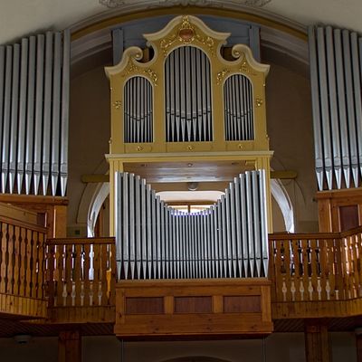 Štvormanuálový organ s pedálom IV / P ?