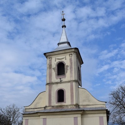 za/Zarnov_ref_LZ01.jpg. Autor foto: Ľubomír Zelenák.  Budova.